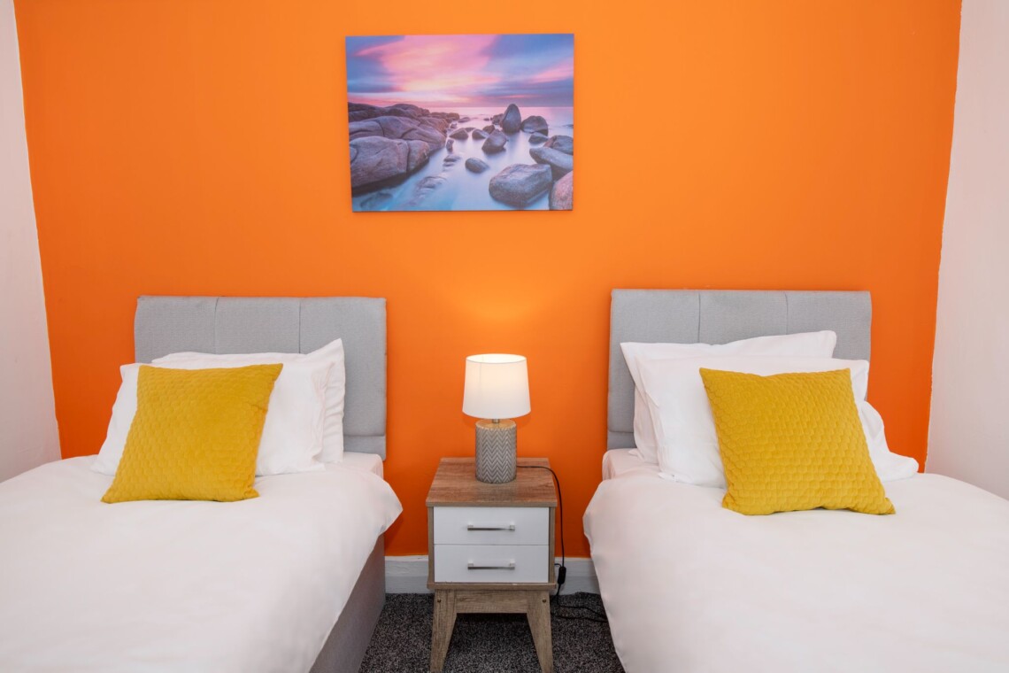 d911c9906a83bc488a5bbc1de20845d7